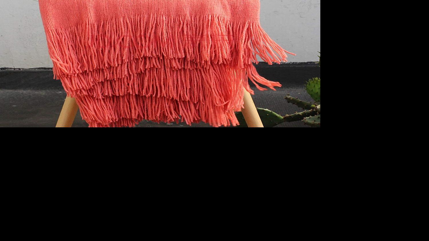 Living coral: 5 bright Pantone Color of the Year 2019 home decor picks