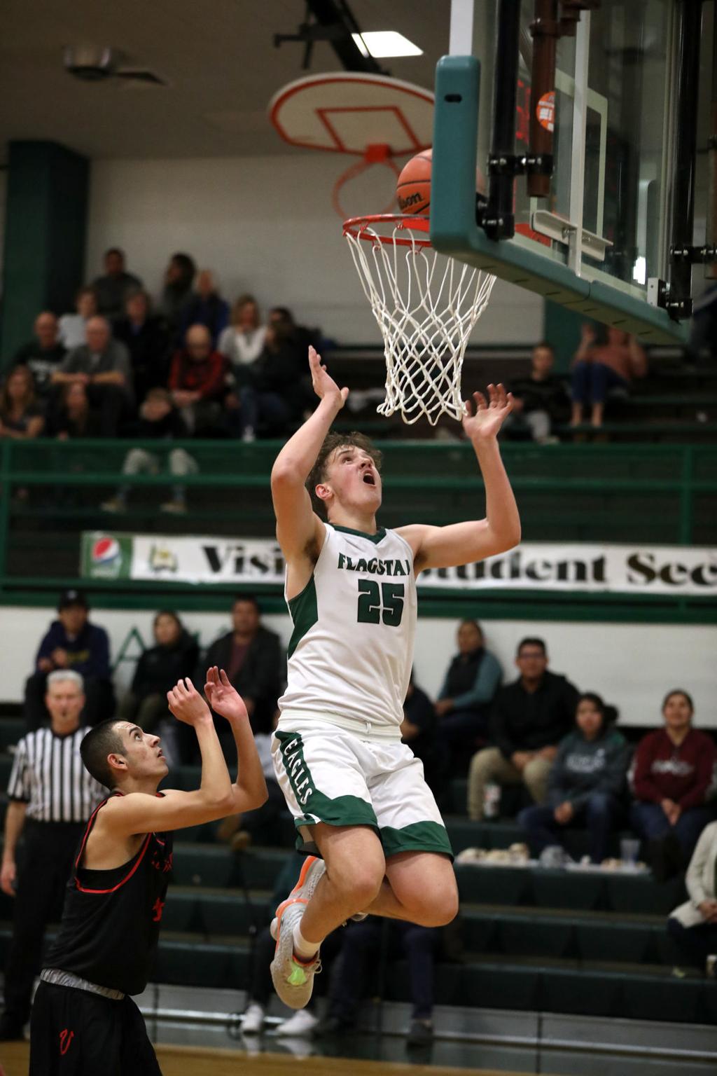Flagstaff Boys Basketball Outlasts Lee Williams 59 52 Local