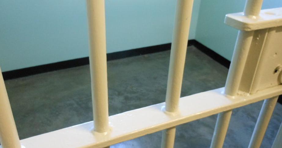 Peoria man sentenced to 4 years in prison for July 2023 Doney Park break-in - Vimarsana News