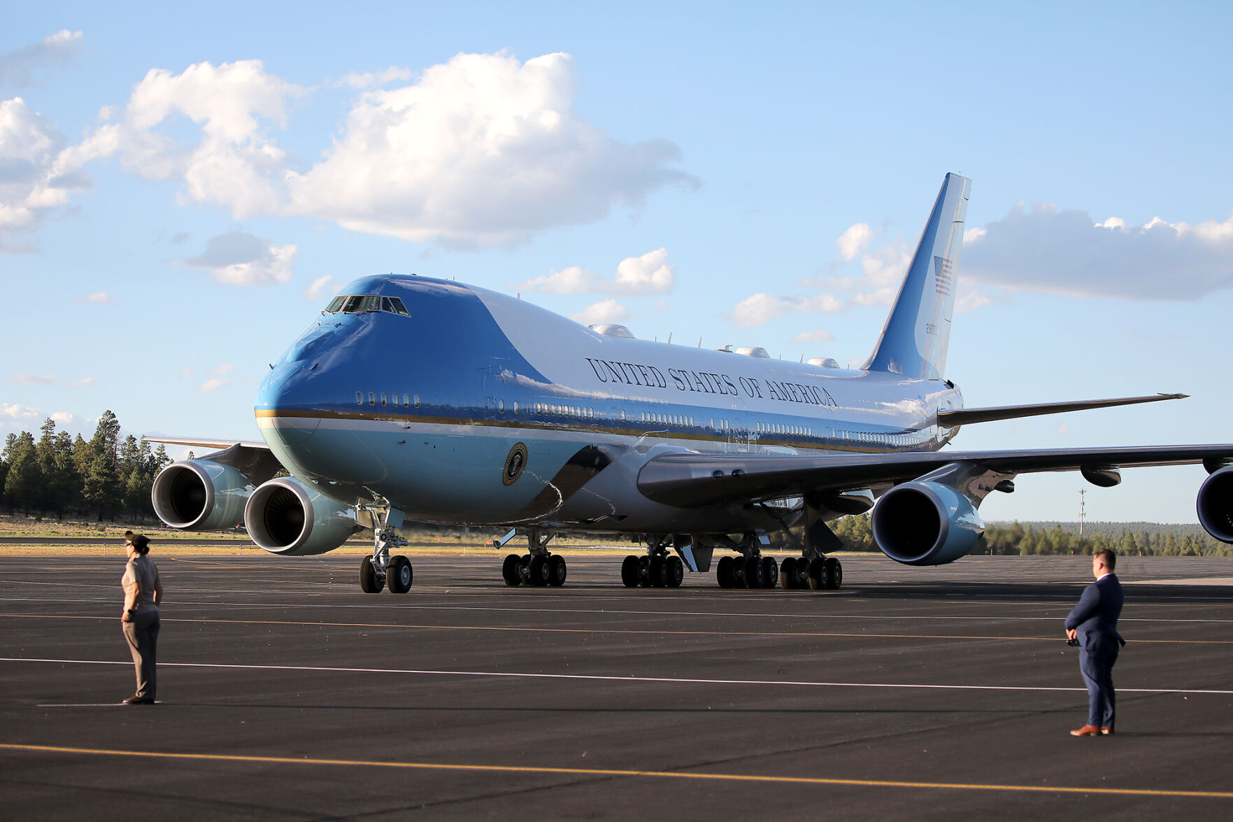 Gallery President Biden arrives at Grand Canyon Airport aboard