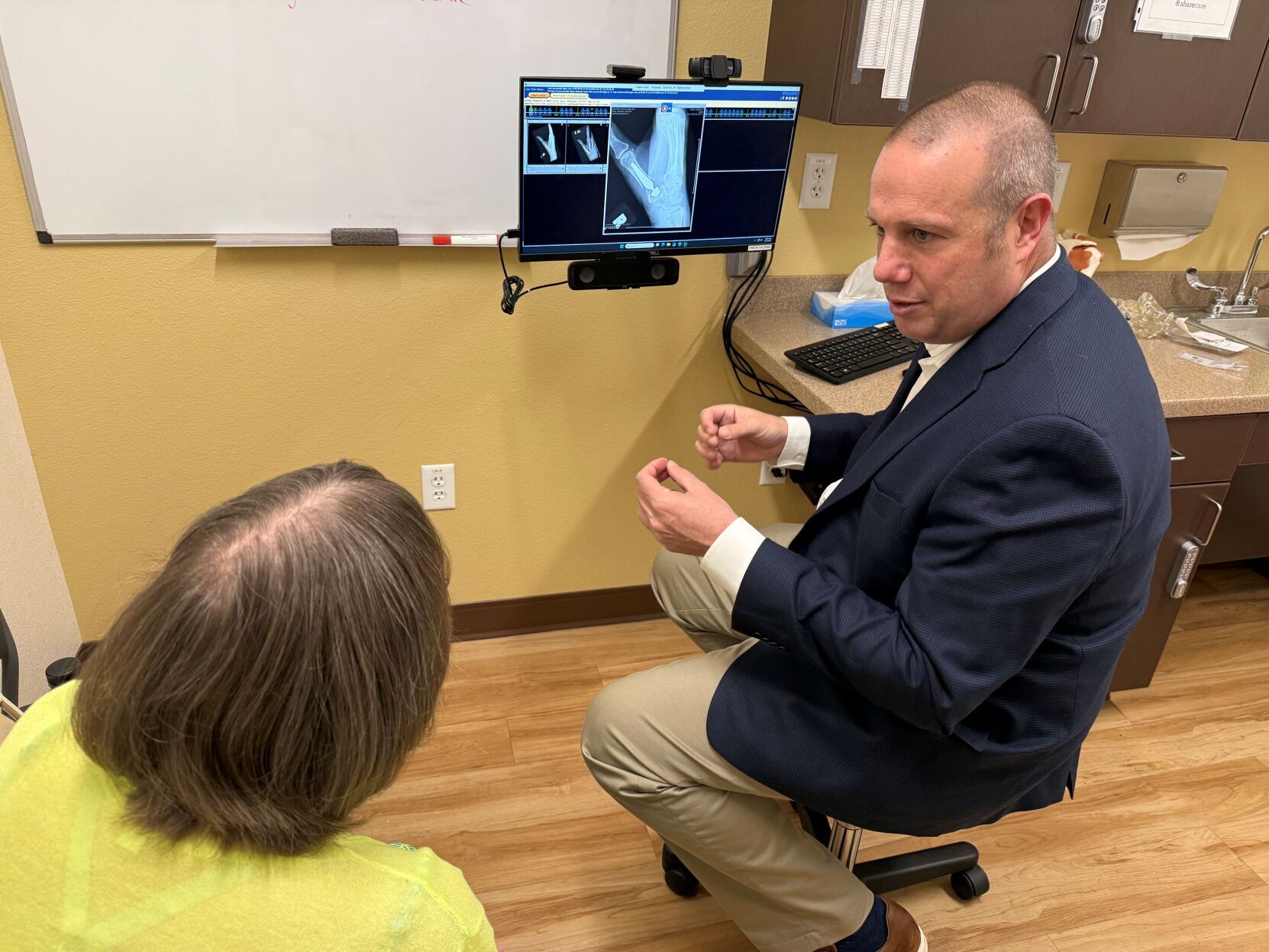 Northern Arizona Healthcare surgeon becomes first in Arizona to