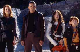 Spy Kids 2 uses same goofy formula perfect for sequels