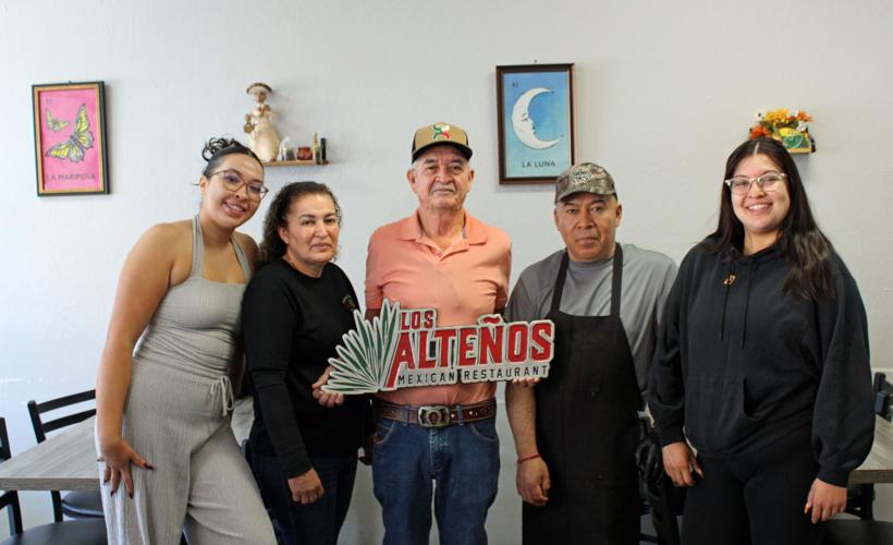 Los Altenos family crew