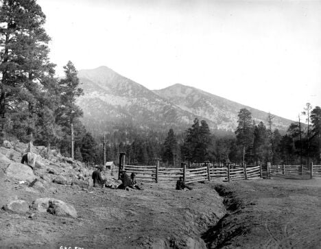 SW view of Peaks.tif