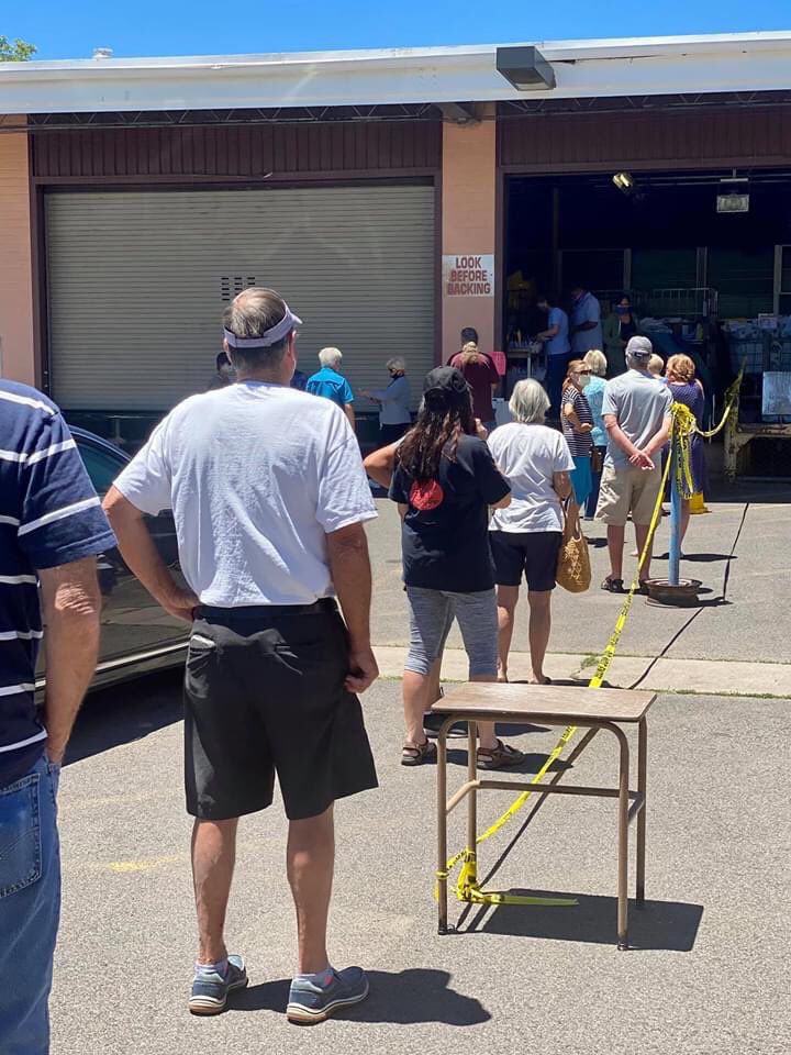 Residents of Munds Park scramble as the post office closes suddenly