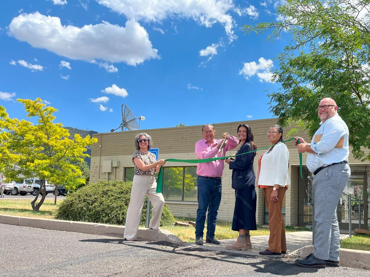 Focusing on abandoned uranium mines across Navajo, EPA opens Flagstaff  office