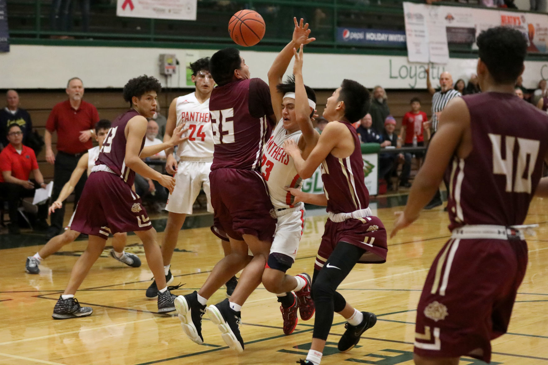 Winslow takes down Coconino to win Pepsi Holiday Tournament on