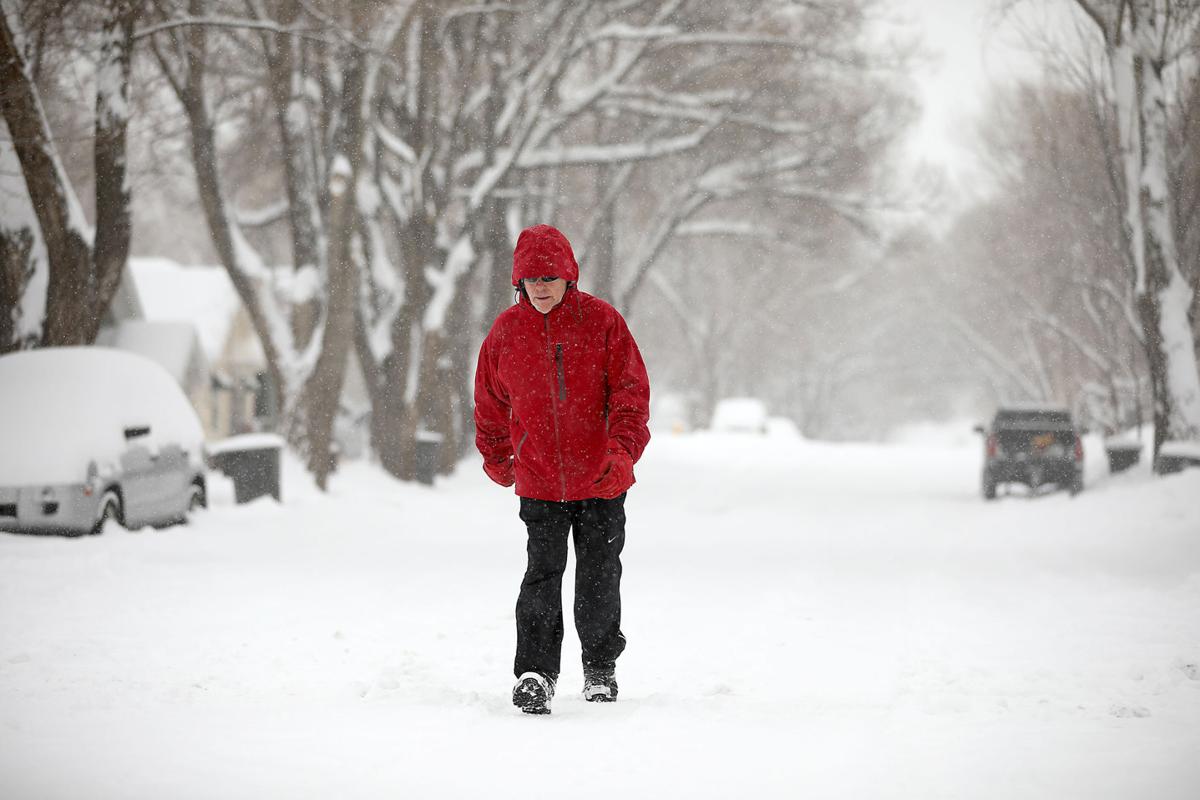 Tuesday Snow Closes Flagstaff Highways Schools Public Services Local Azdailysun Com Flagstaff arizona had the snowiest day in its cnn. tuesday snow closes flagstaff highways