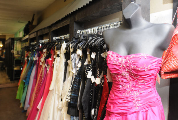 Designer clothes at resale prices | Local | literacybasics.ca