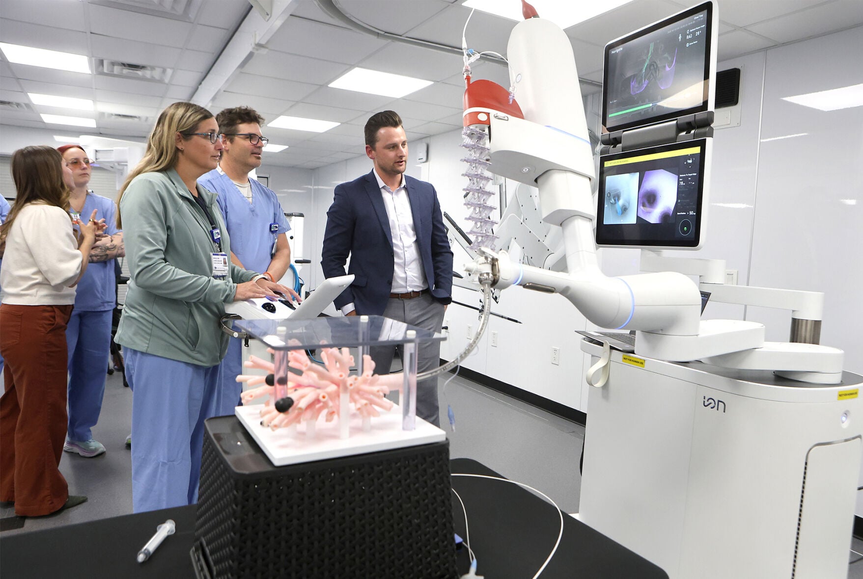 Flagstaff Medical Center adds robotic device to aid in lung cancer