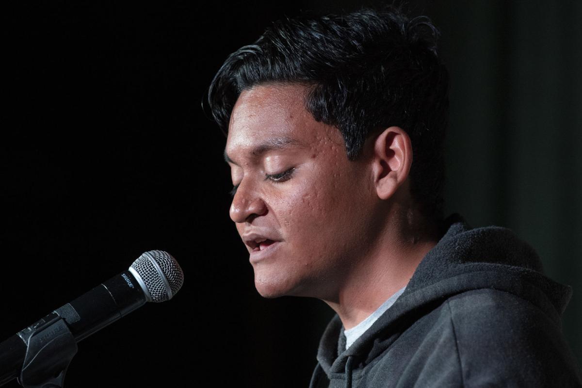 Slam poet in the wry Flagstaff's Smalley wins over crowds with humor