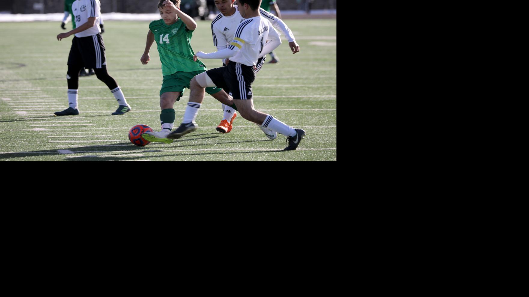Flagstaff boys soccer withstands Douglas attack, reaches state semis