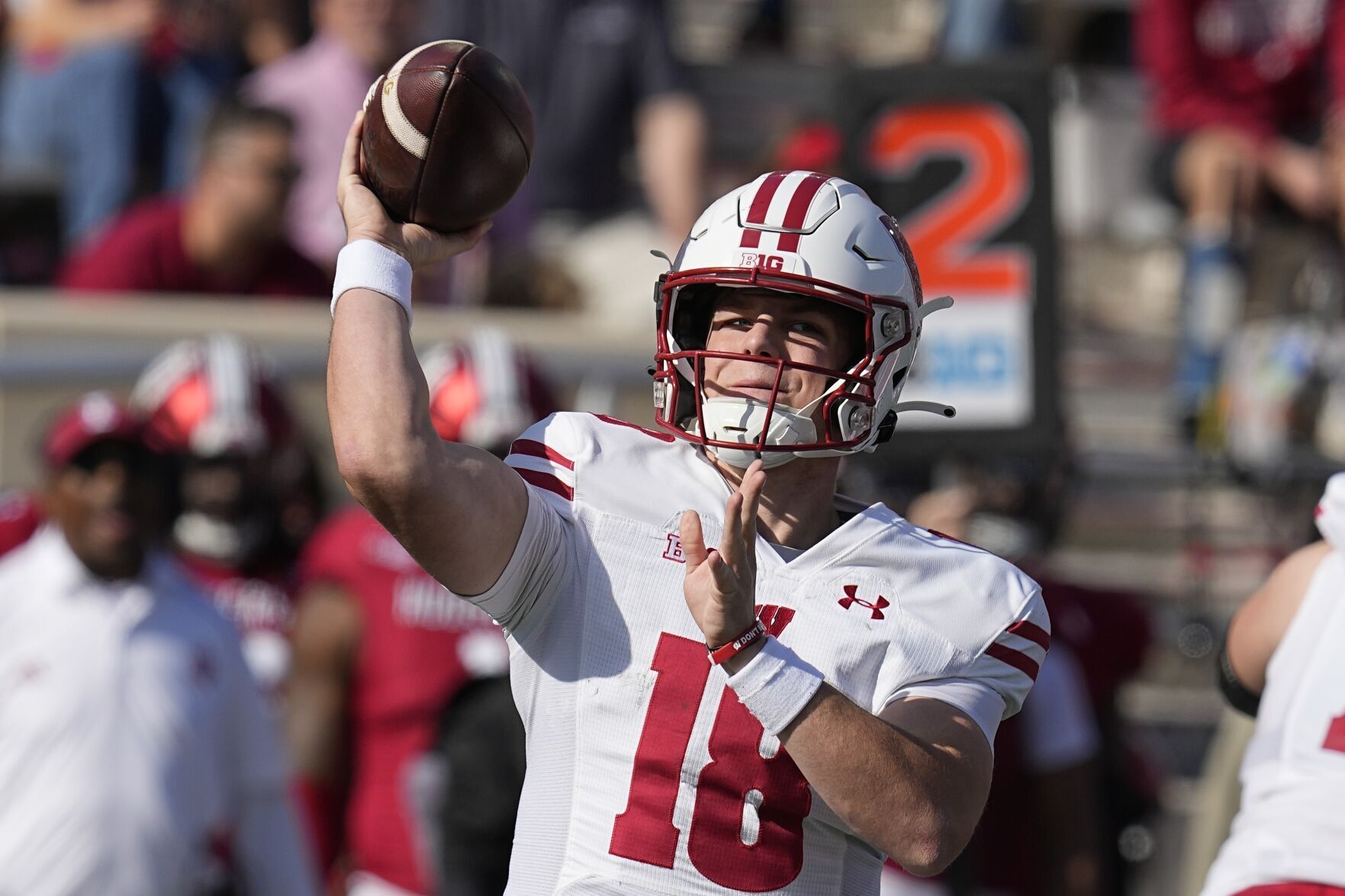 Wisconsin Football Fans Feel Embarrassed By Quarterback, Coaching In ...