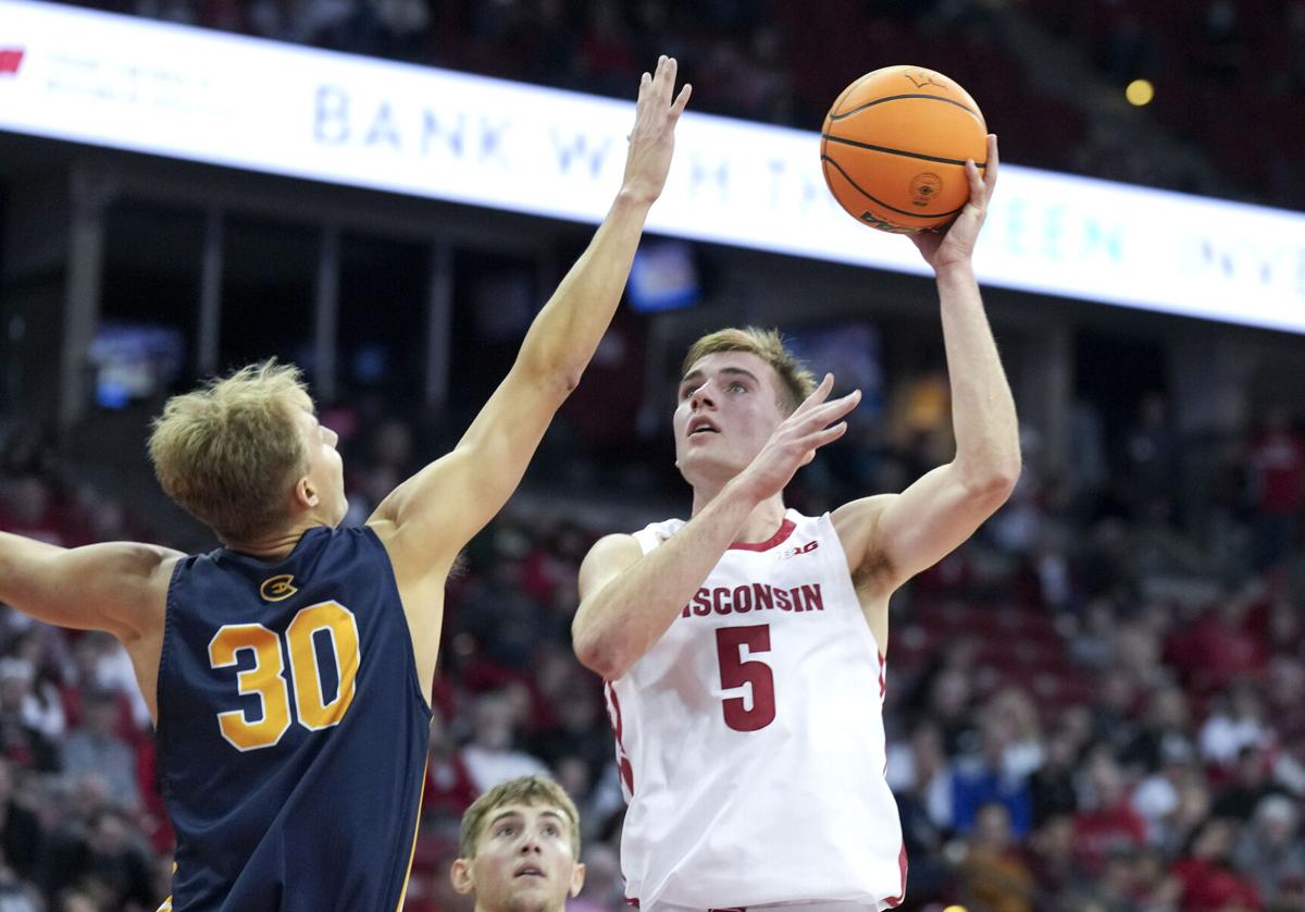 Wisconsin Badgers unveil new 'By the Players' alternate men's basketball  uniforms
