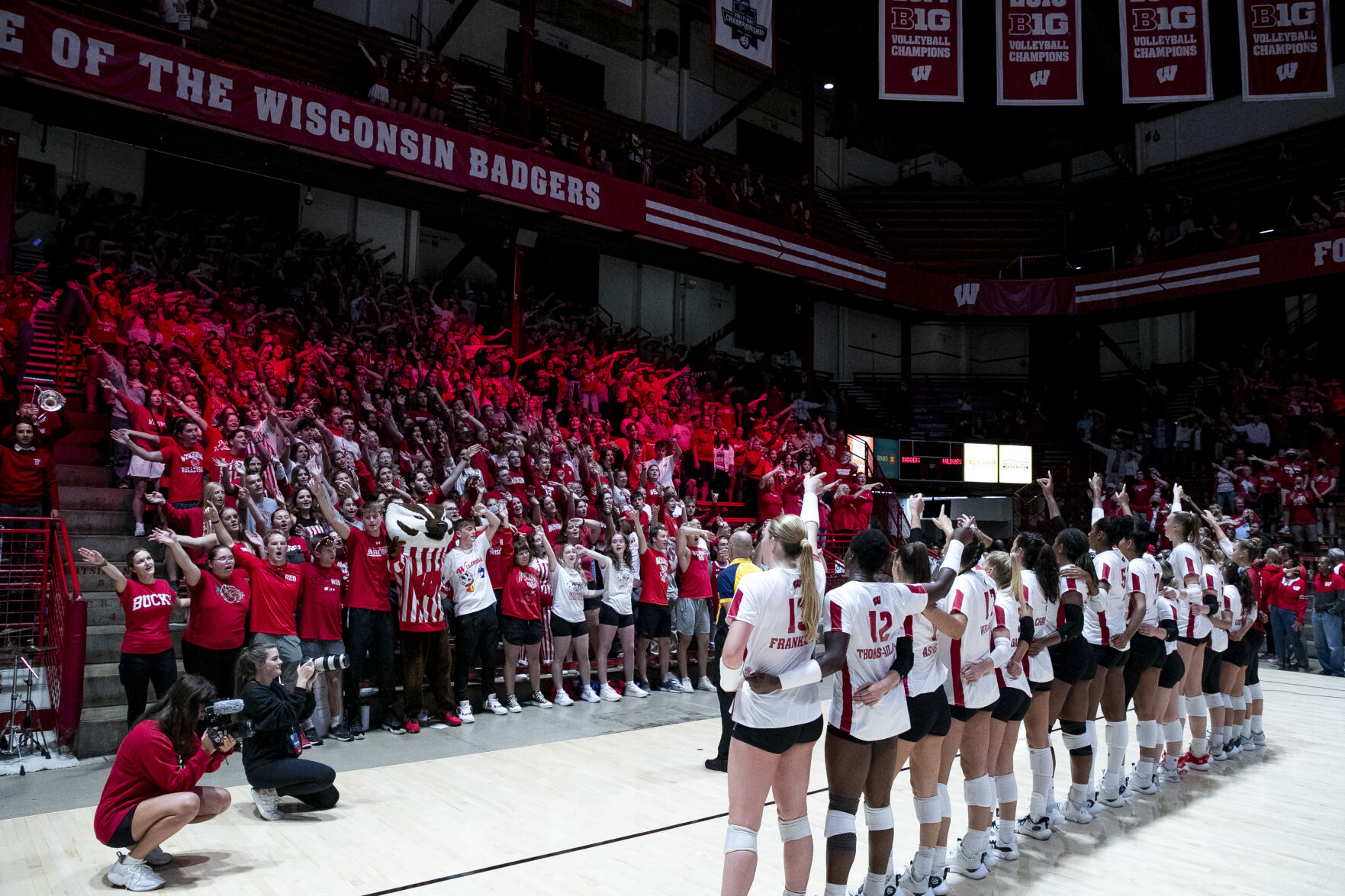 stream badger volleyball game
