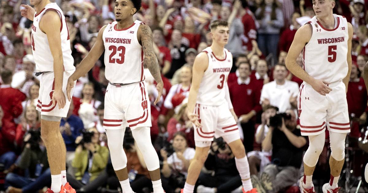 Wisconsin men's basketball outside first AP Top 25 rankings