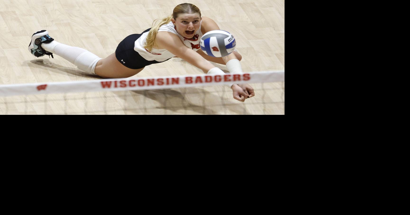 Wisconsin volleyball ranks high in passing amongst Big Ten