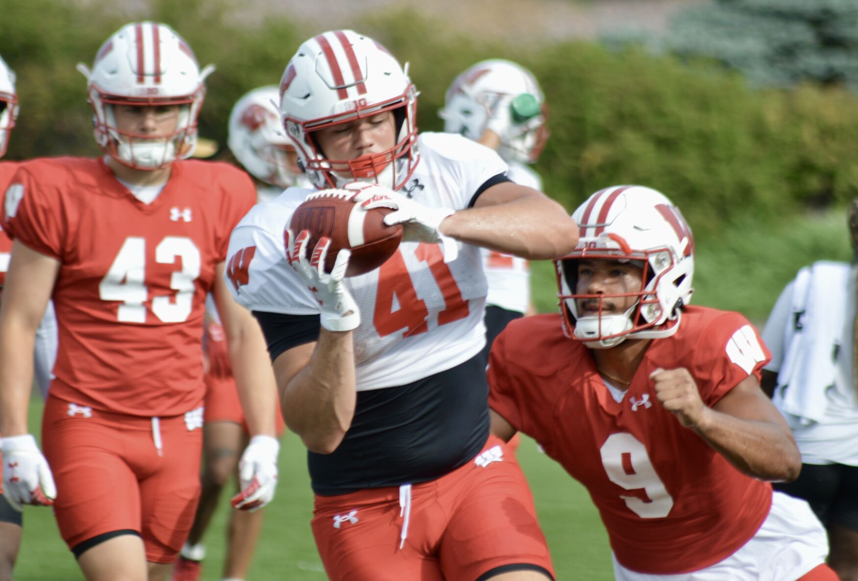 Wisconsin Kicker Wisconsin football practice: Wide receiver battle heats up