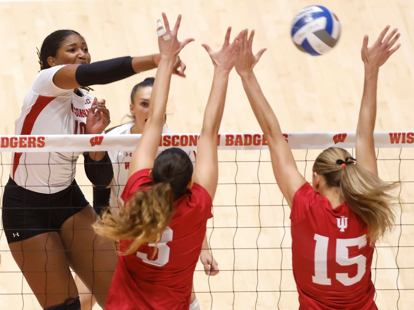 badger volleyball game live stream free