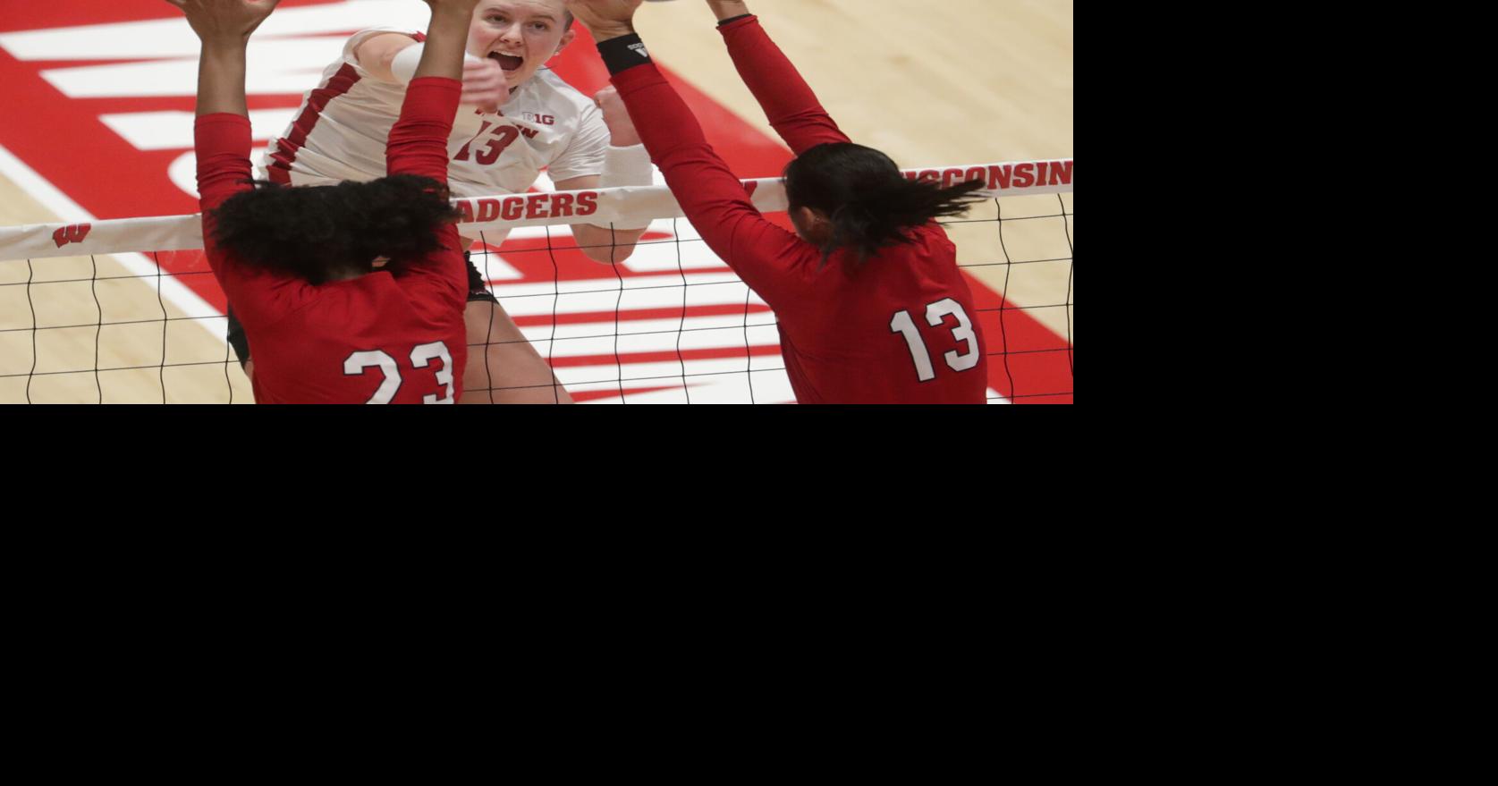 Photos: Wisconsin volleyball takes on Nebraska