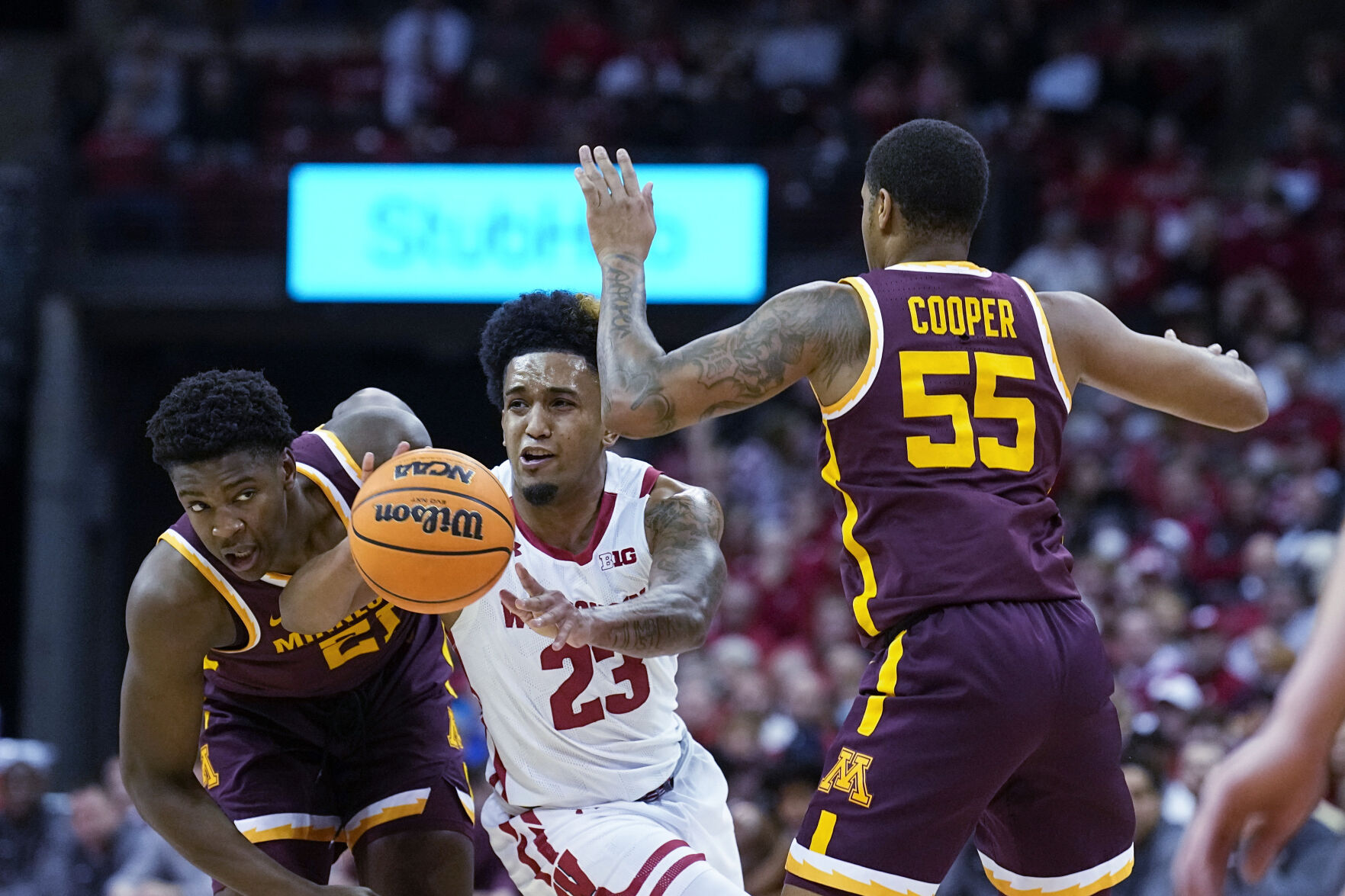 Instant Analysis: Chucky Hepburn Delivers For Wisconsin Men's Basketball