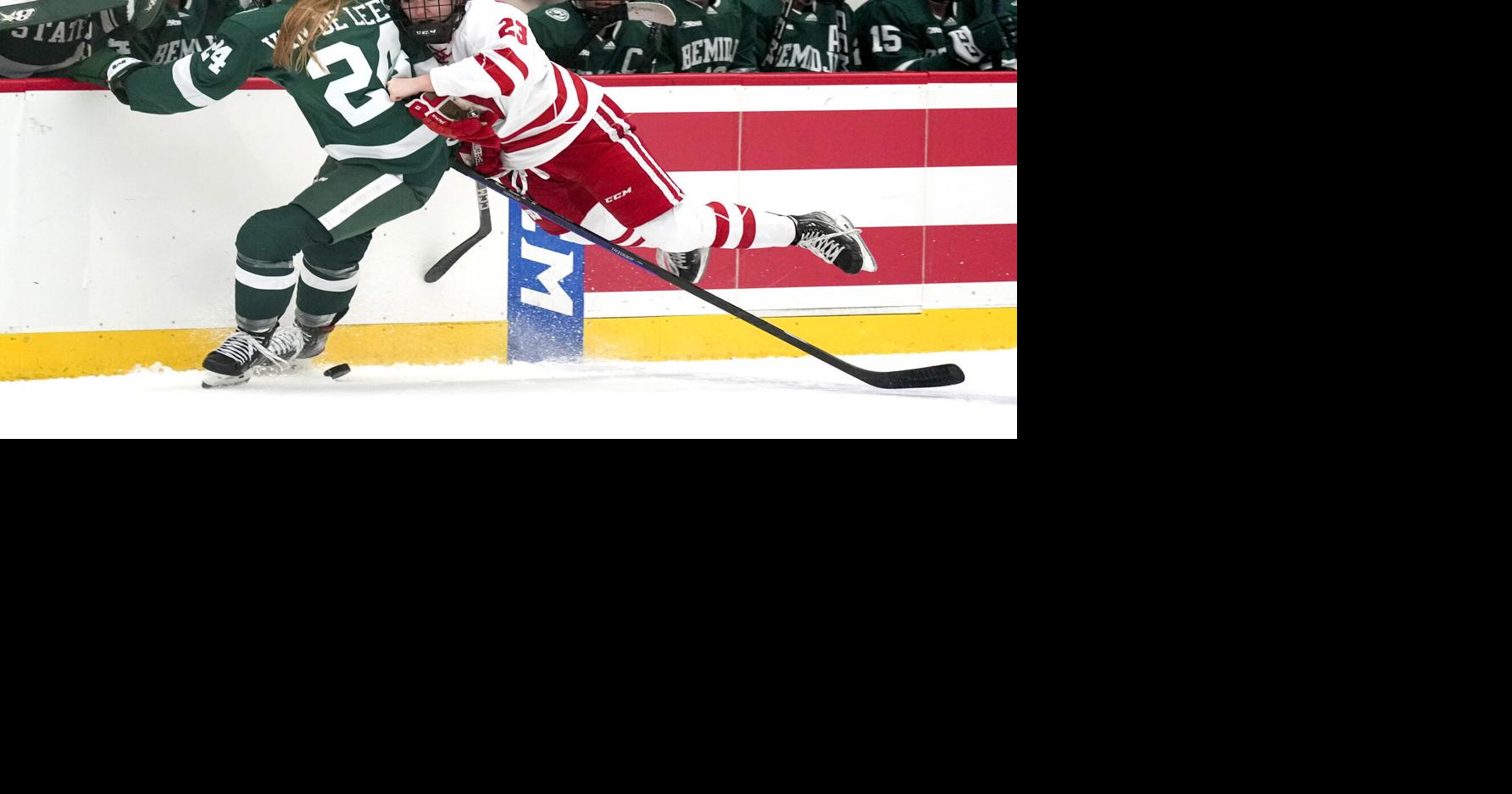 Here's how far Wisconsin climbed in the women's hockey rankings