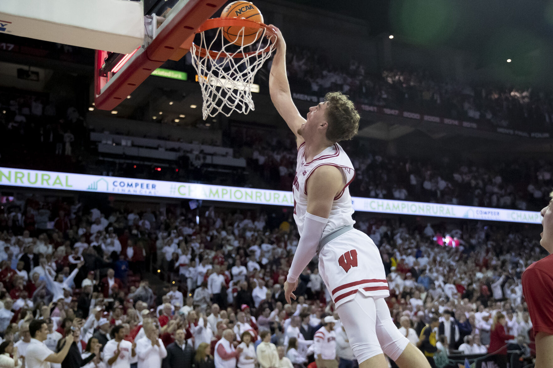 Polzin: Wisconsin's Max Klesmit Compared To Brad Davison