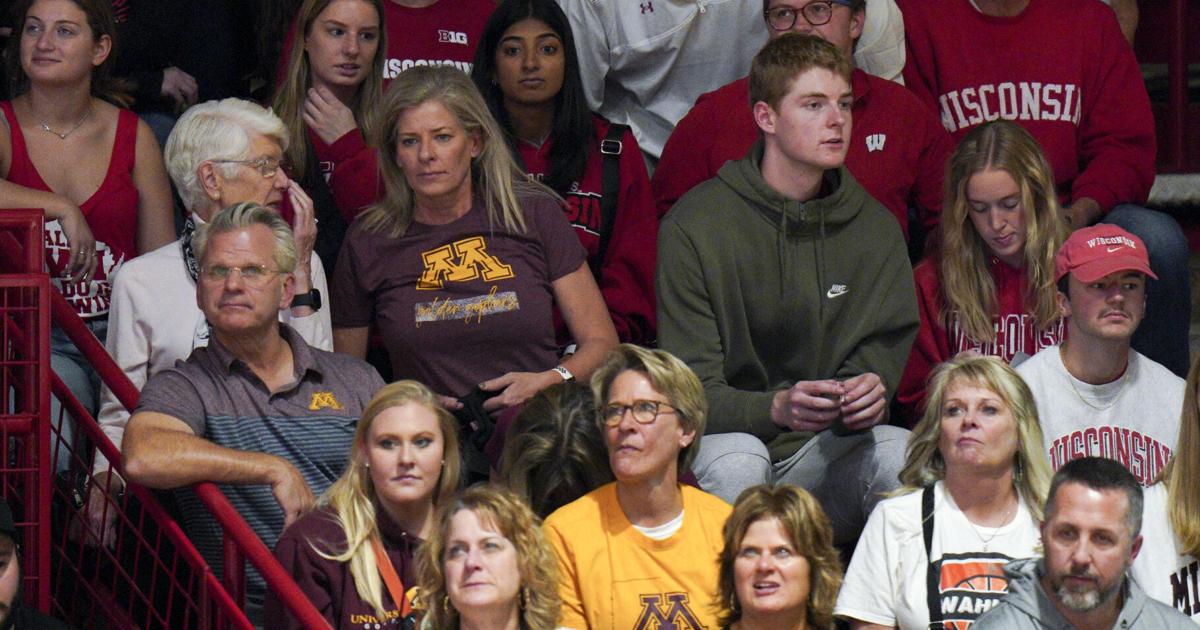 Scheduling quirk allows Steven Crowl to watch sister in UW vs ...