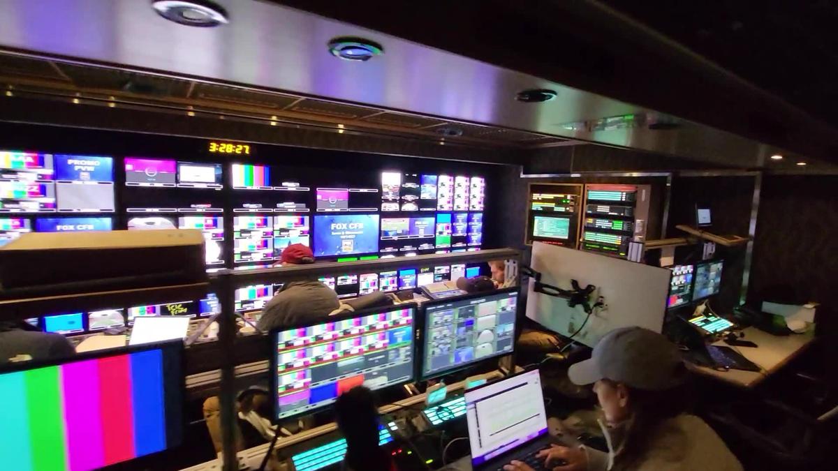 How Jason Benetti manages three broadcast jobs