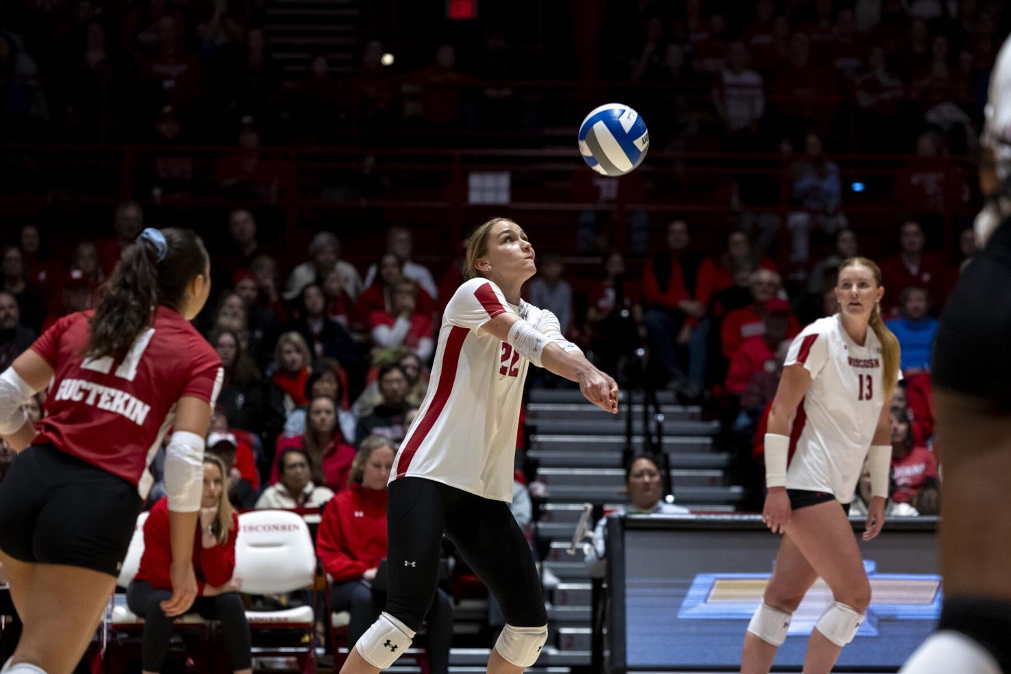 Wisconsin volleyball 2024 roster analysis