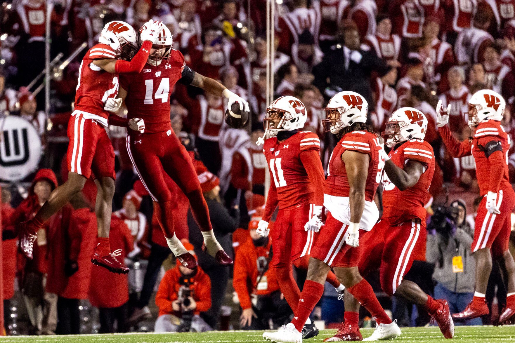 Wisconsin Football Taking On LSU In ReliaQuest Bowl