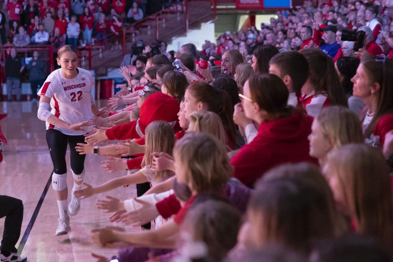 Wisconsin volleyball's Julia Orzol's versatility a huge plus