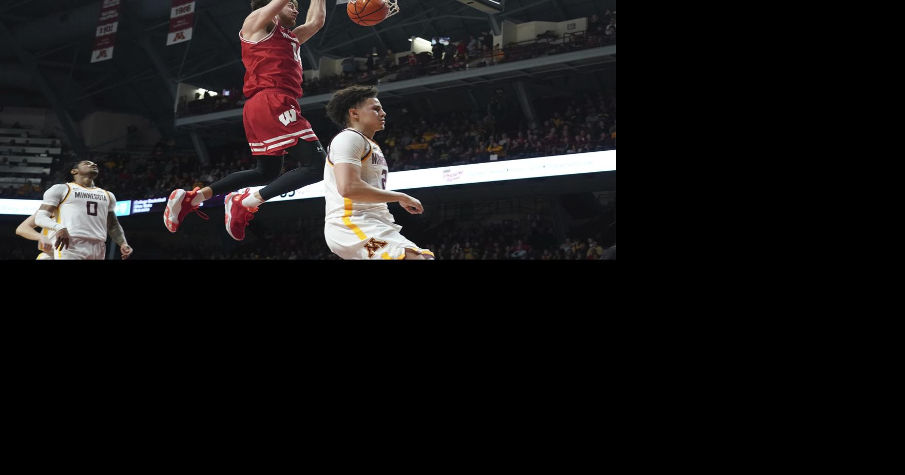 Border Battle basketball wins and hockey enters the stretch