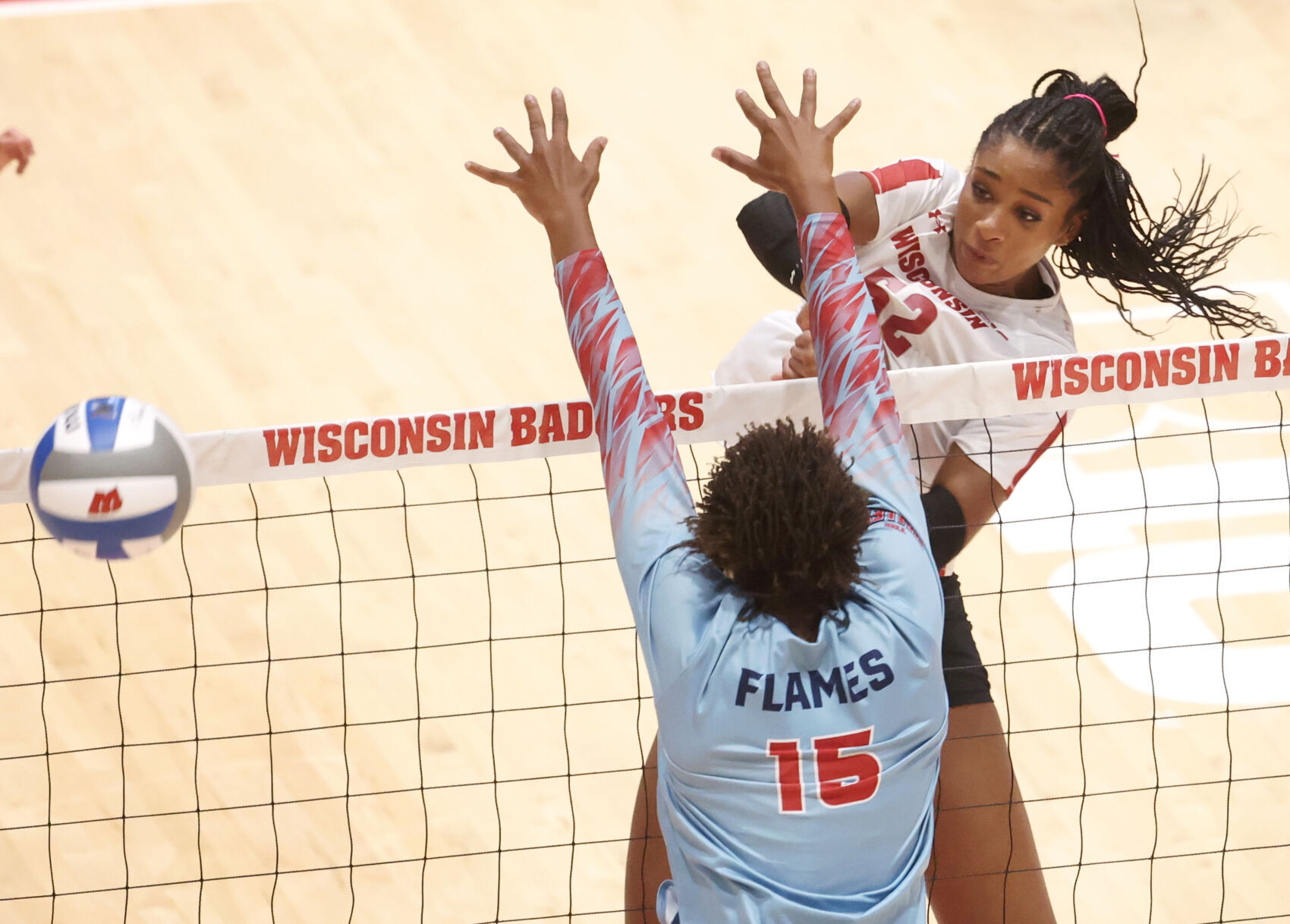 Wisconsin Volleyball Happy To Have 2 Big Ten Transfers