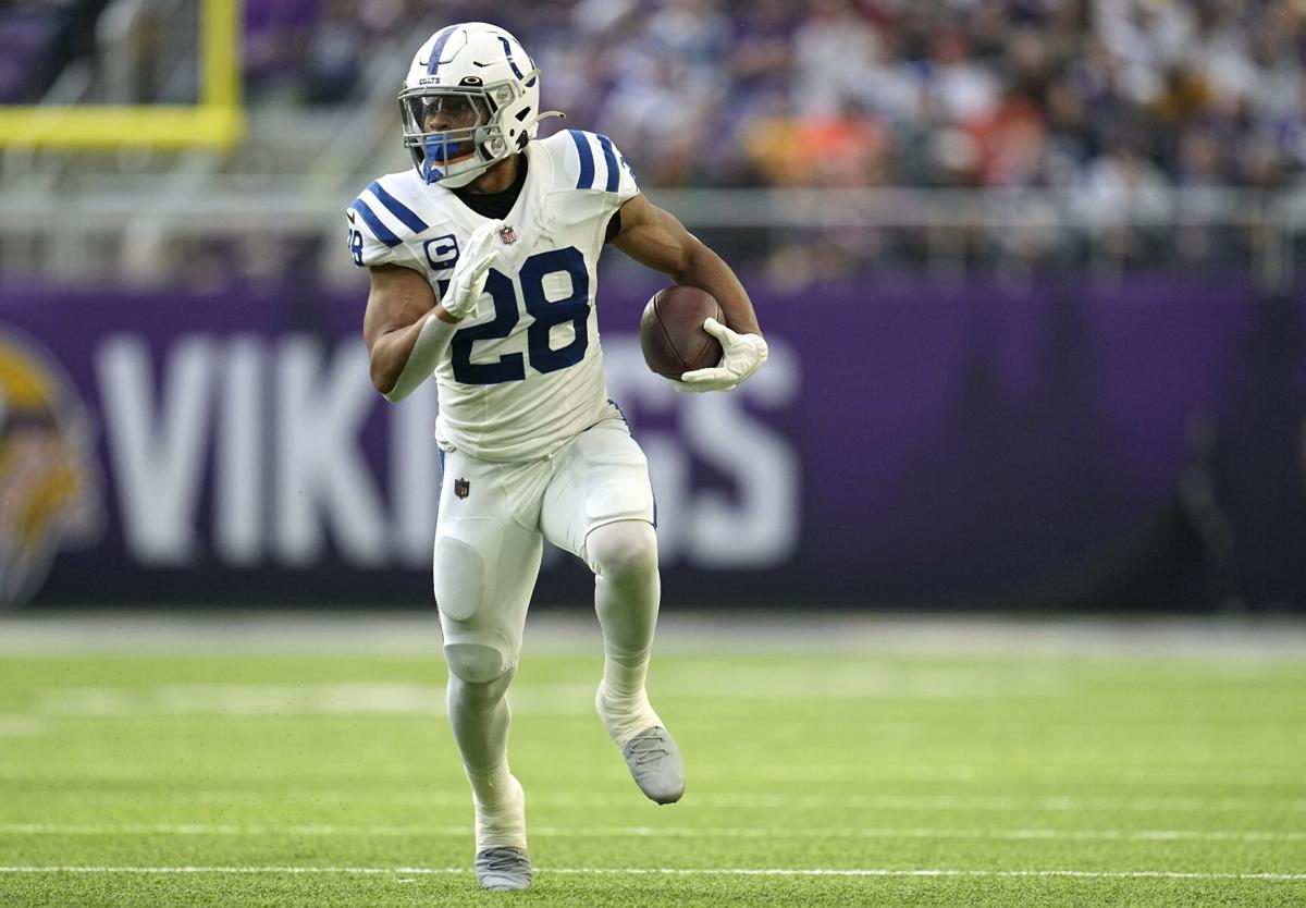 Here are the highest paid NFL running backs for the 2023 season – NBC New  York