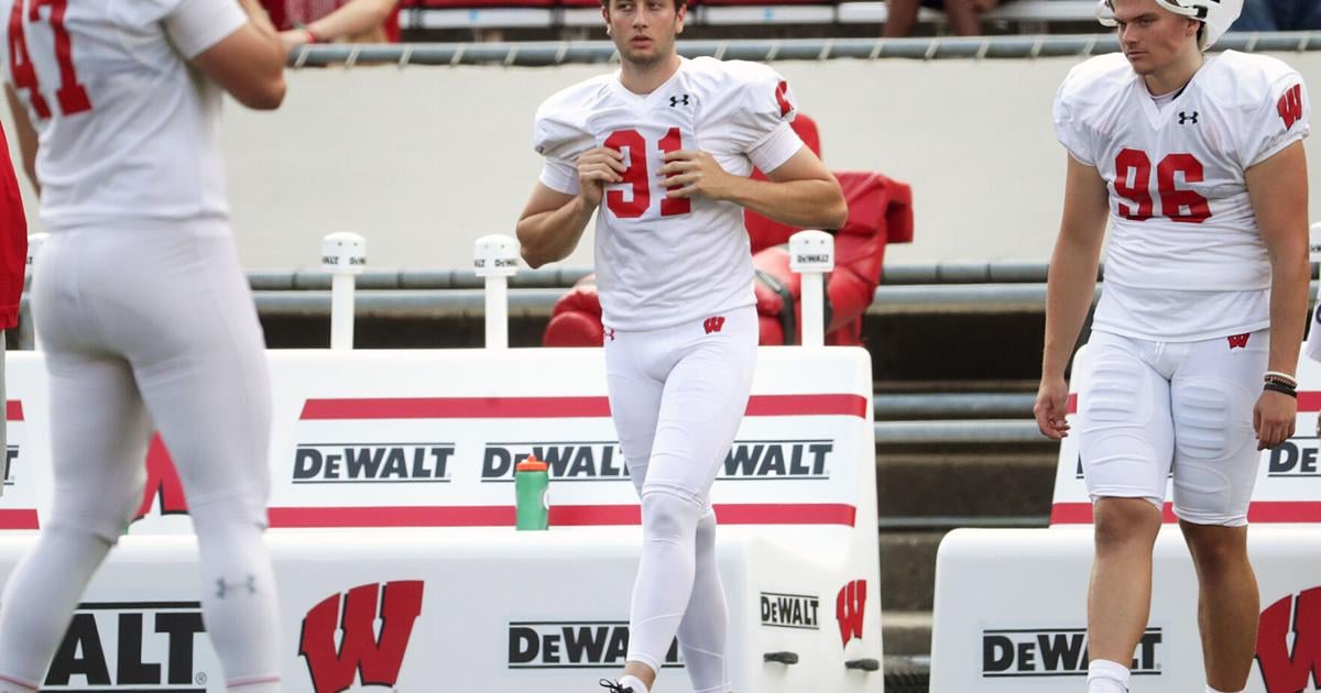 Wisconsin Kicker Wisconsin kicker Vito Calvaruso praises Badgers fans after first Camp ...