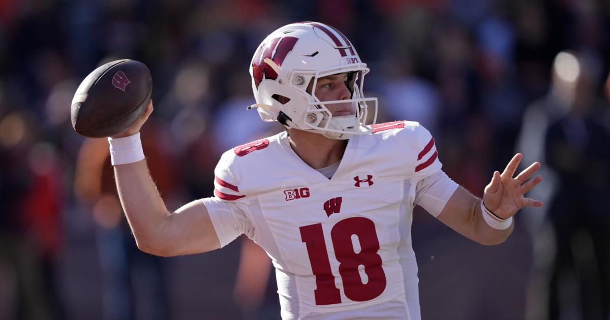 Wisconsin Kicker Wisconsin football beats Illinois | What stood out