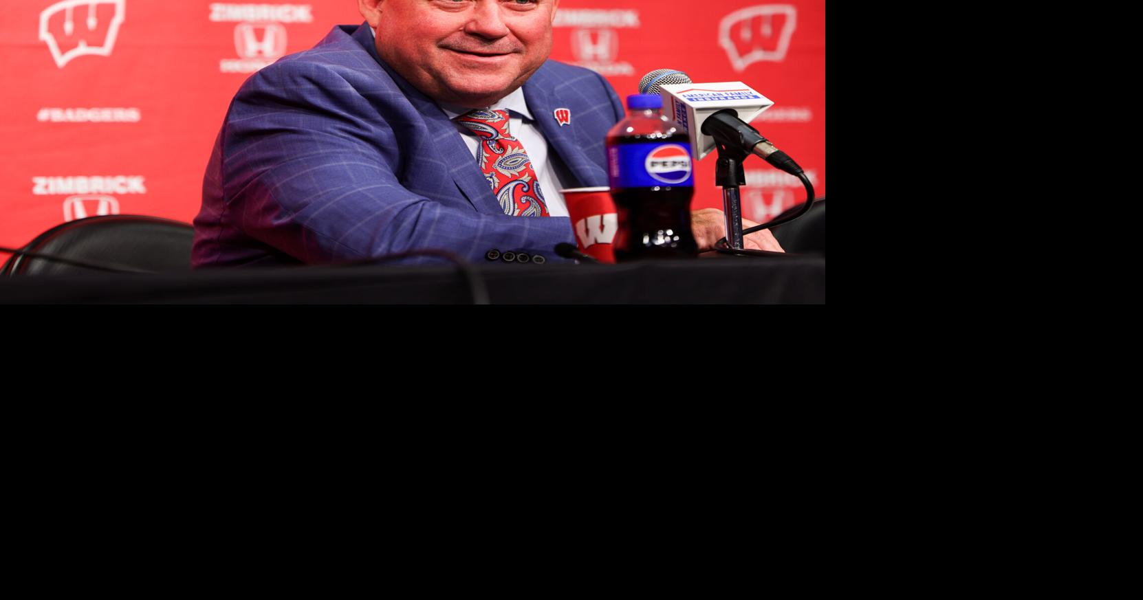 Polzin: Why Wisconsin men's hockey is a connected unit