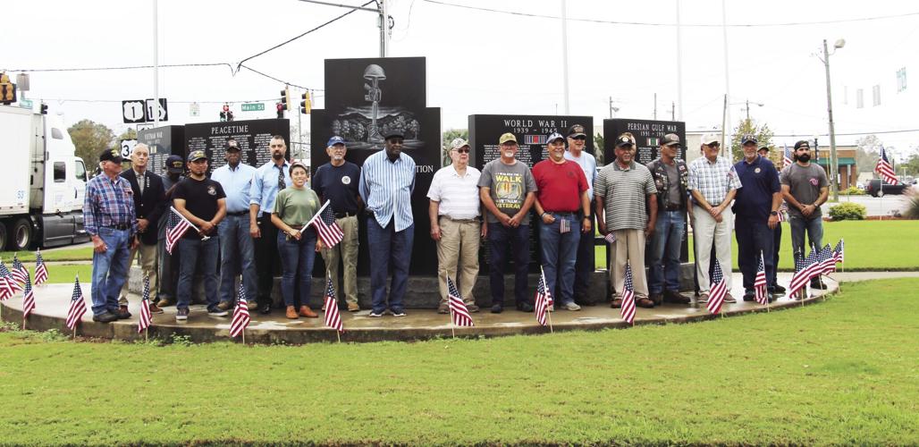 Veterans Day parade and ceremony Headlines