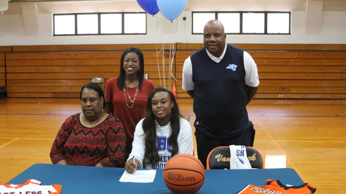 Martin Signs With Coastal Bend College Sports Baycitytribune Com