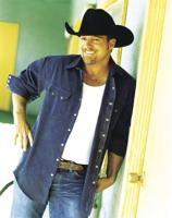 Country artist Chris Cagle to headline Bay City Rotary's summer concert