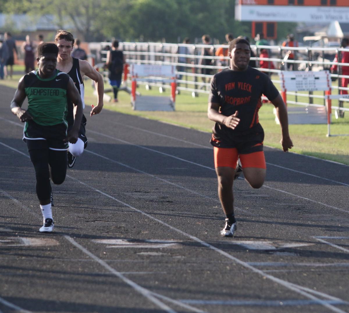 East Bernard wins district title; Leopards finish fourth Sports