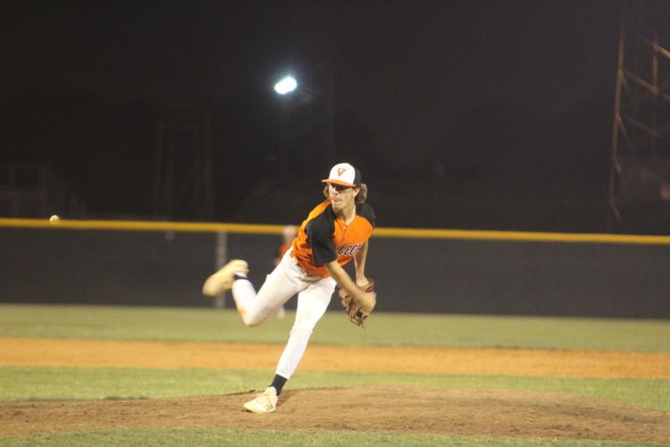 Van Vleck sweeps past Hempstead in bidistrict round Community