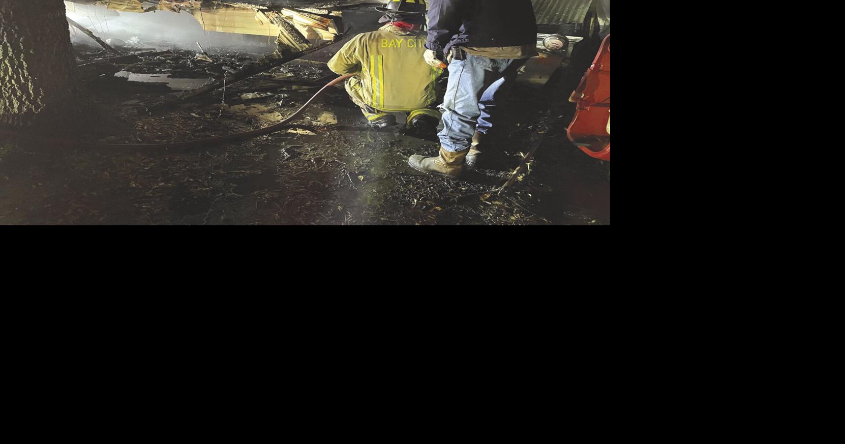 Weekend fire destroys another trailer on Nichols this year | News ...