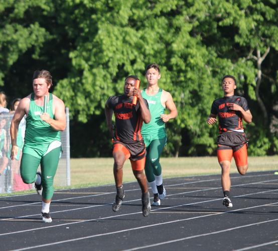 East Bernard wins district title; Leopards finish fourth Sports