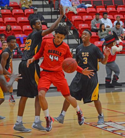 Lee College Off To 7 1 Start 2 0 In Conference Play Sports