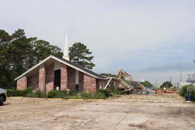 Crews demolish Mt. Calvary Baptist Church