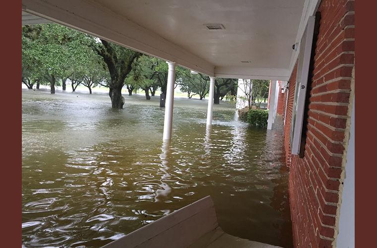Cedar Bayou Grace UMC cleaning up after flood News