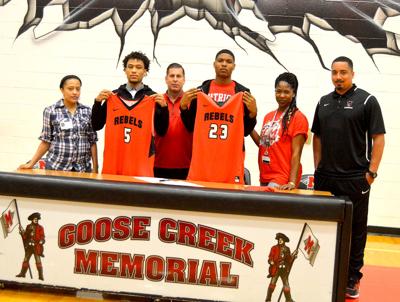 Rebels Sign Pair From Goose Creek Memorial Sports Baytownsun Com