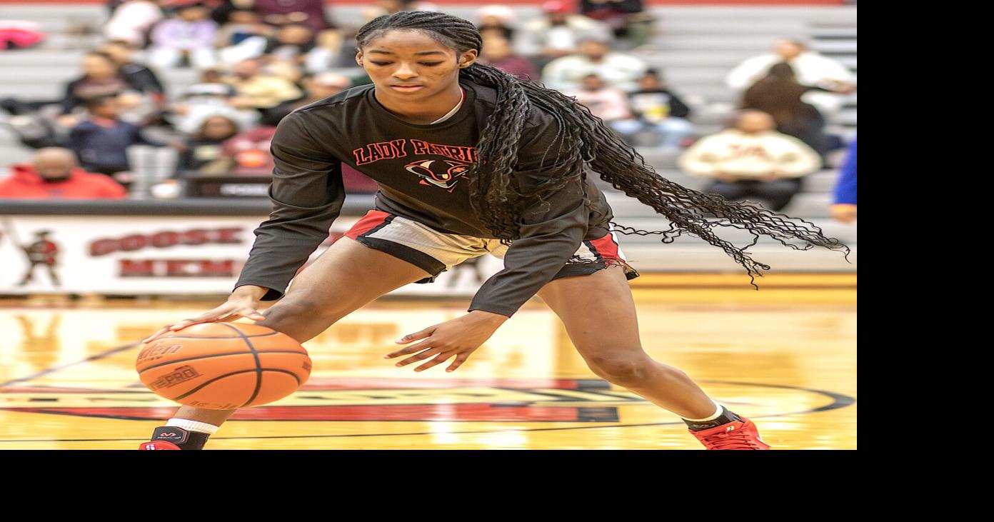 Sports Roundup - Bouie scores 30